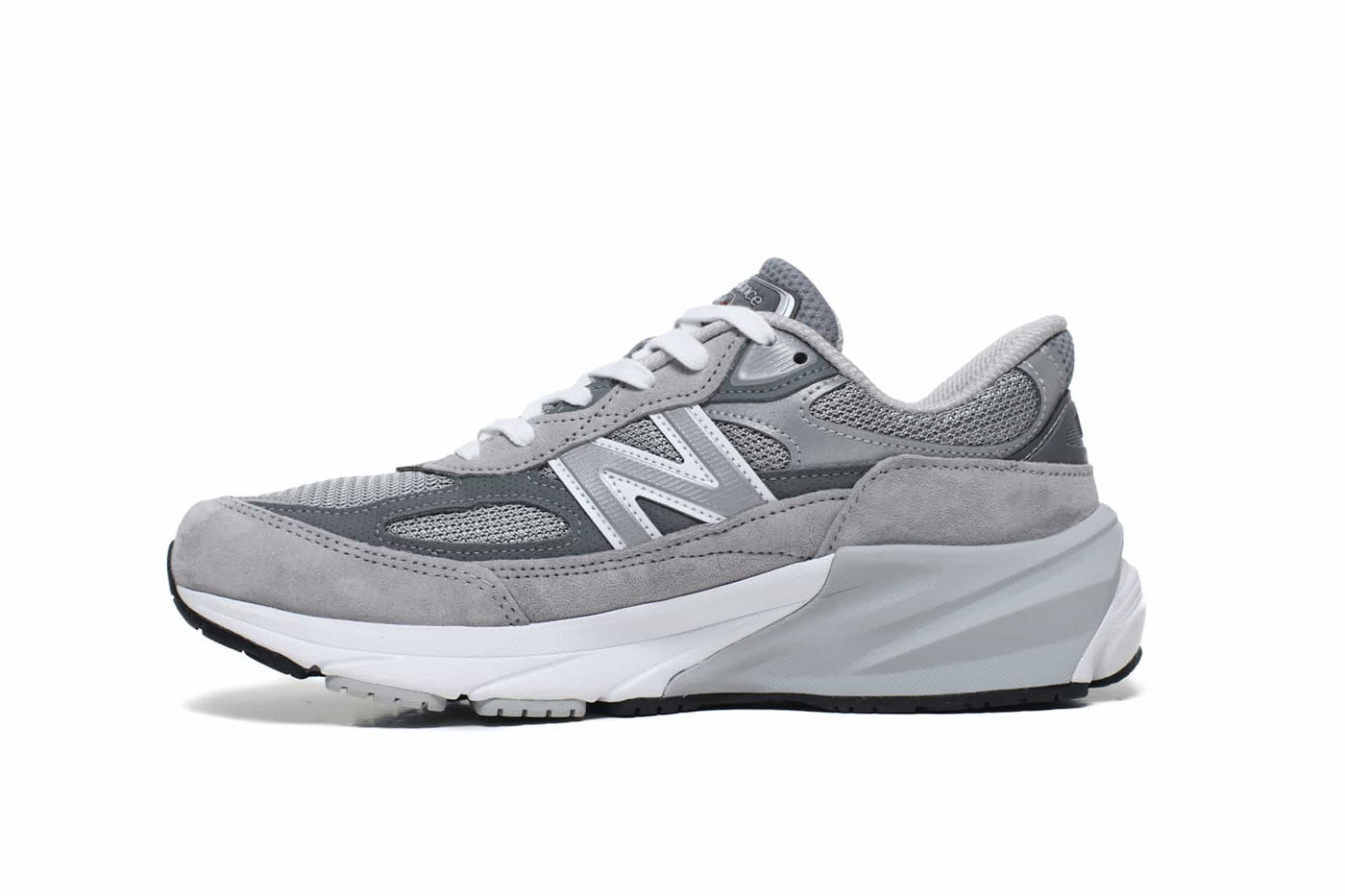 NEW BALANCE 990 v6 Made in USA