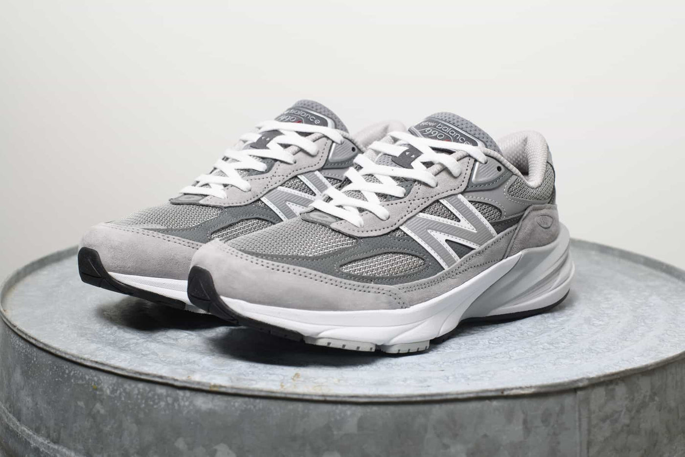 NEW BALANCE 990 v6 Made in USA