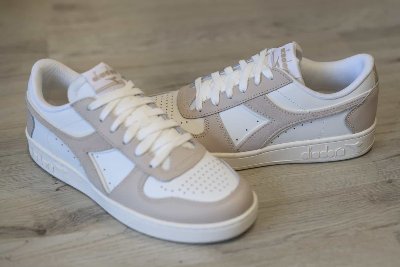 DIADORA MAGIC BASKET white whisper pink