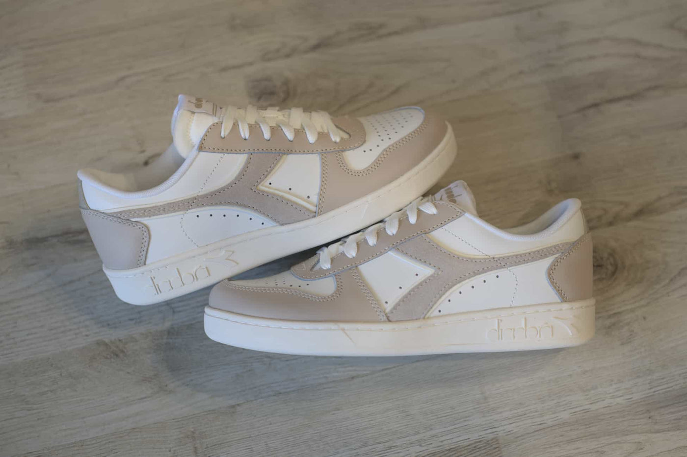 DIADORA MAGIC BASKET white whisper pink