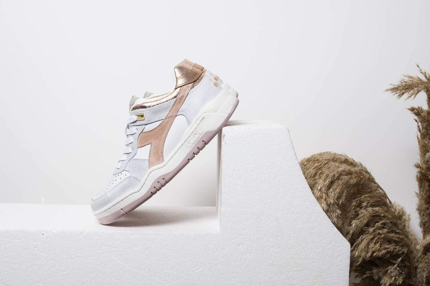 DIADORA B.560 CRACKLE BLADES peach pink