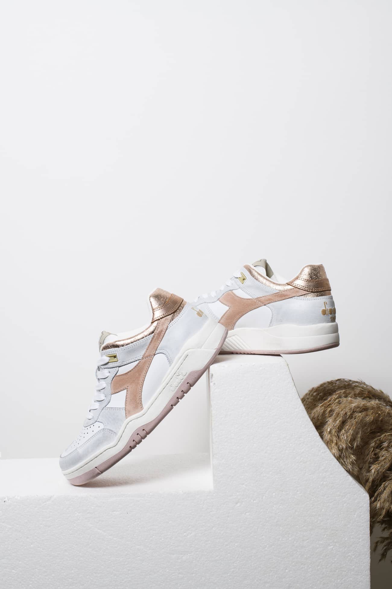 DIADORA B.560 CRACKLE LAME peach pink