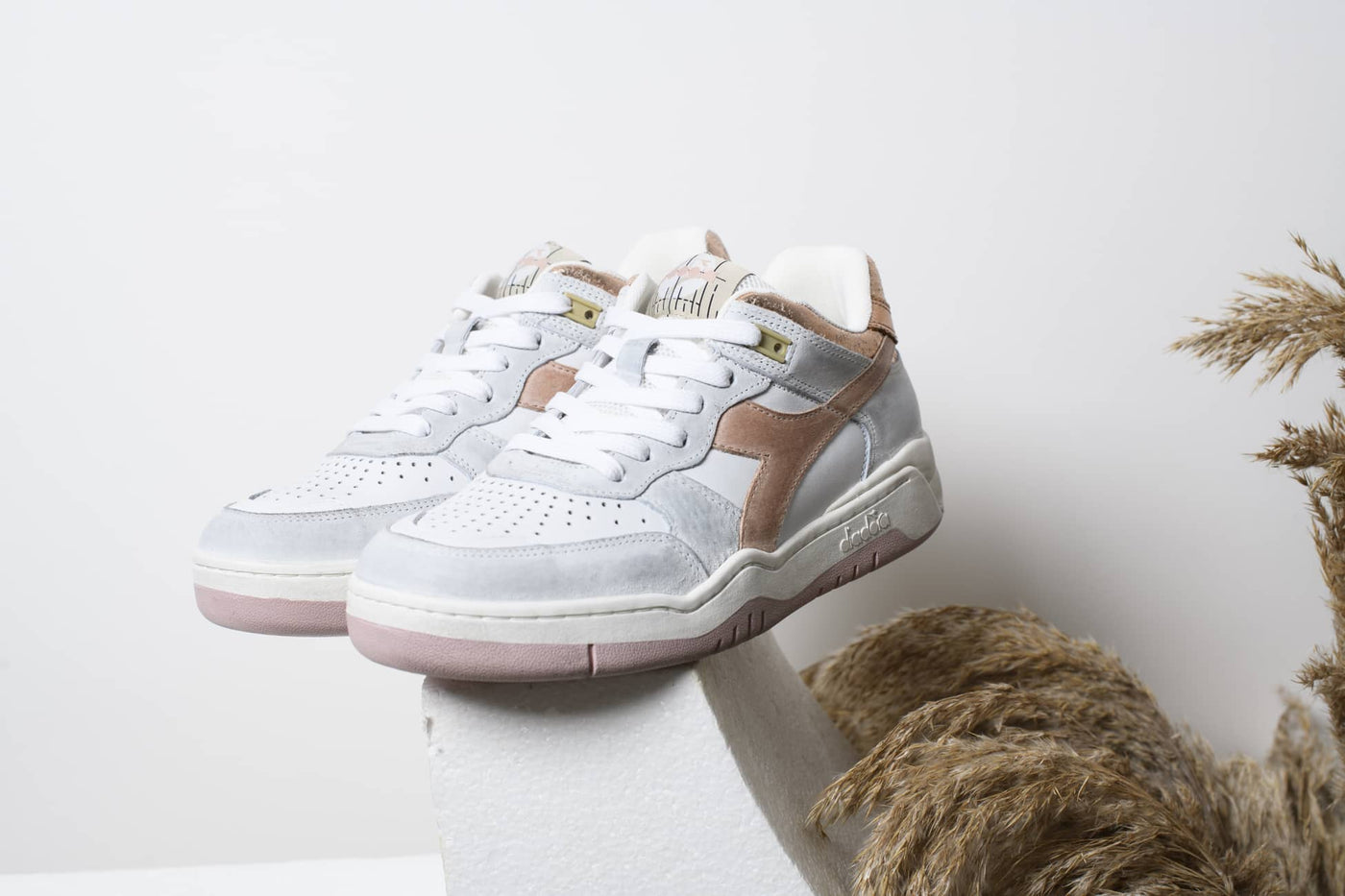 DIADORA B.560 CRACKLE BLADES peach pink